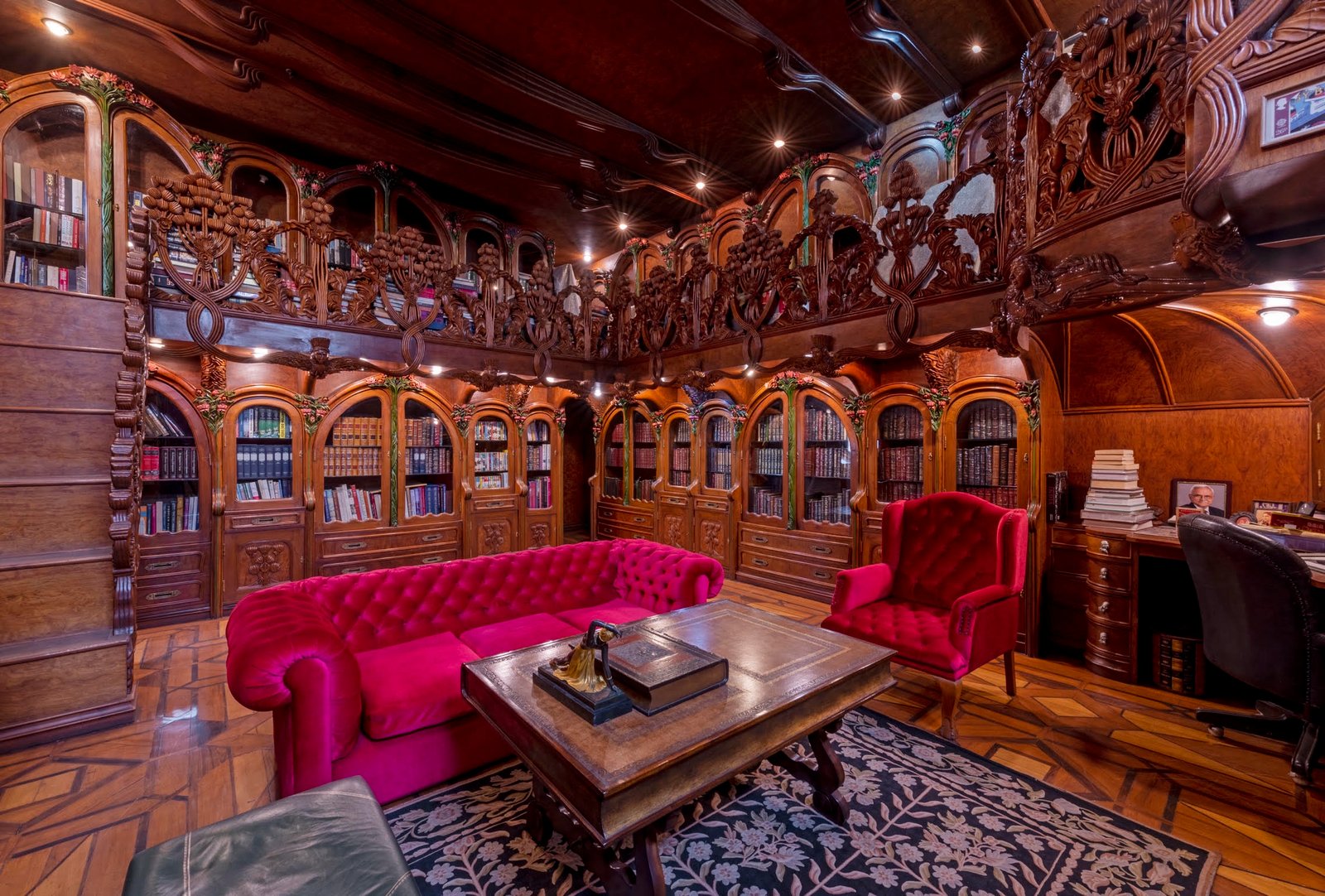 Art Nouveau Bungalow, New Delhi — project by architect Rakesh Dudwadkar
